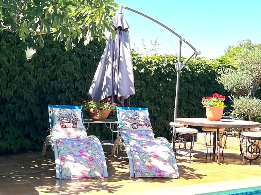 Le Jardin De Mae Appartement Bouc-Bel-Air Buitenkant foto